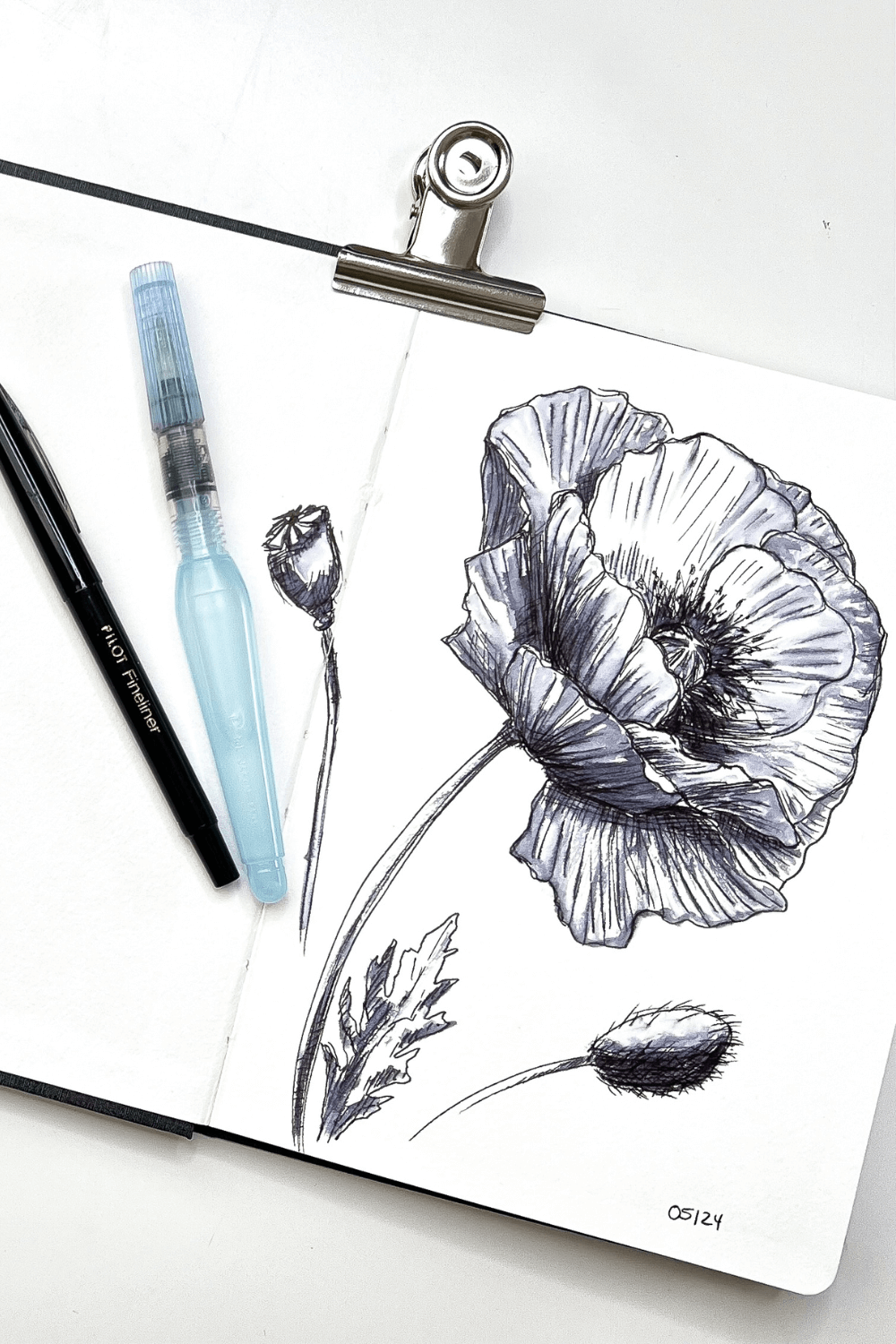 Mohnblume mit Fineliner, Zeichnen mit Fineliner